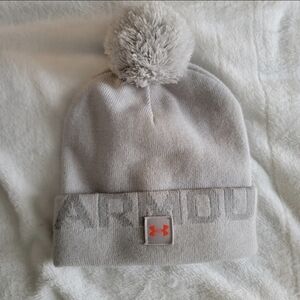 Under Armour beanie